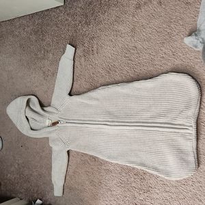 Goumi kids newborn 5 to 8lbs knit wearable blanket never worn